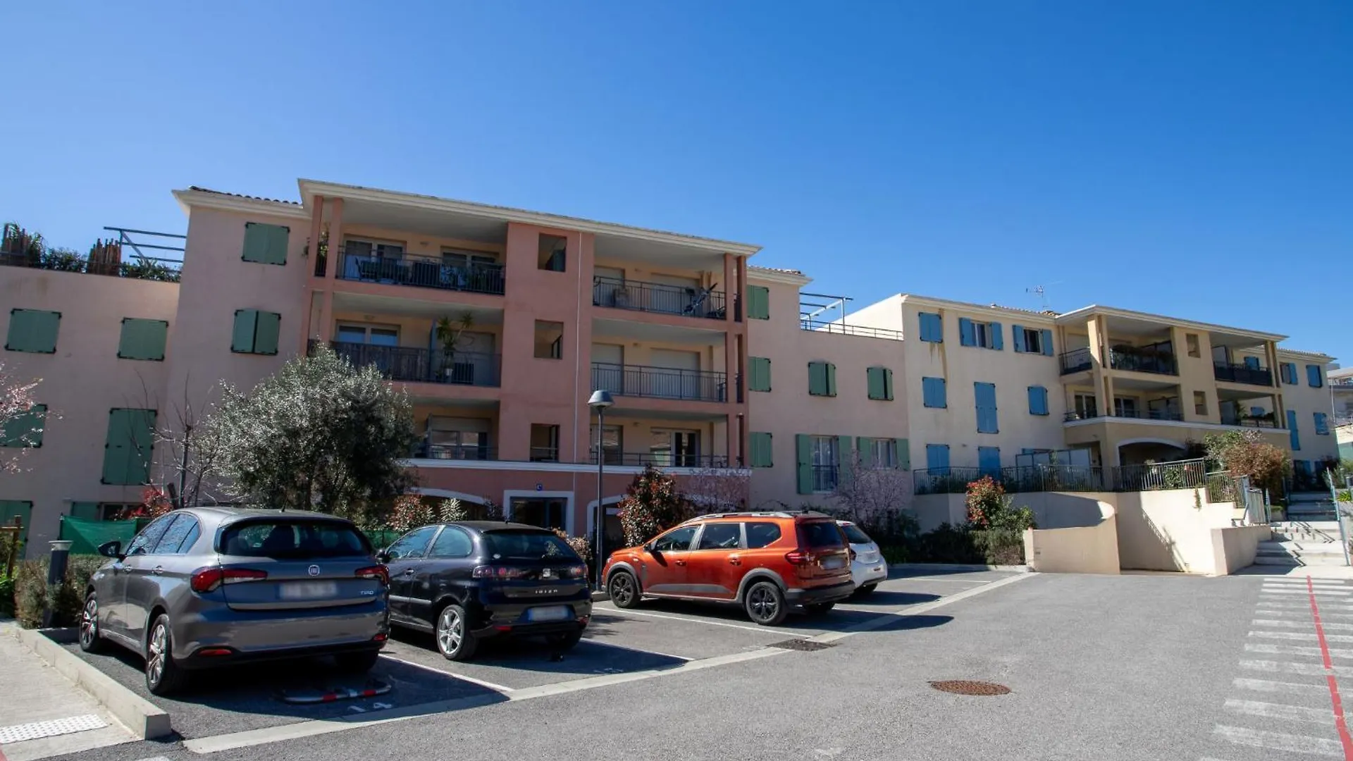 Apartment Le Jardin Du Loderi-2 By Interhome Bormes-les-Mimosas 0*,
